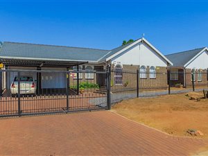 3 Bedroom House in Die Wilgers