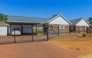 3 Bedroom House in Die Wilgers