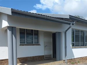 3 Bed House in Umhlatuzana