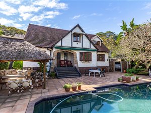 3 Bed House in Manor Gardens