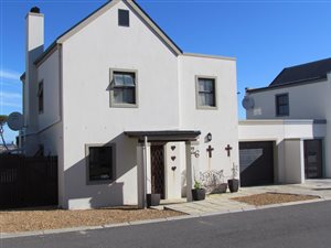 3 Bed Cluster in Dennegeur