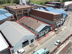 352 m² Industrial space in Lenasia
