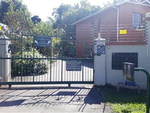 2 Bed Apartment in Scottsville