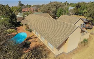 5 Bedroom House in Meyerspark