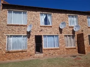 3 Bed Apartment in Clarina