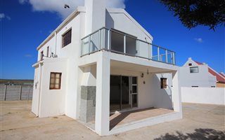 5 Bedroom House in Britannia Bay