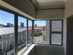 2 Bed Apartment in Zonnebloem