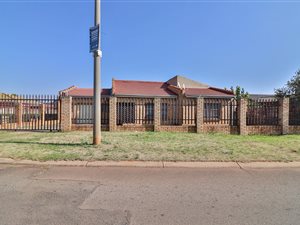 3 Bed House in Lenasia