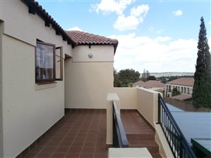 2 Bed Apartment in Bryanston