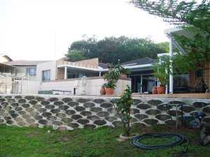 4 Bed House in Uvongo