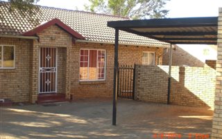 2 Bedroom Townhouse in Faerie Glen
