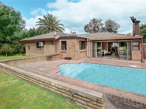 4 Bed House in Valmary Park