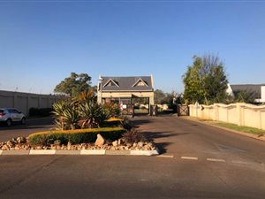 2 Bed Townhouse in Glen Lauriston