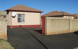 3 Bedroom House in Alveda