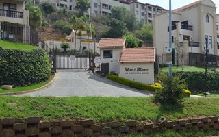 Bachelor apartment in Constantia Kloof