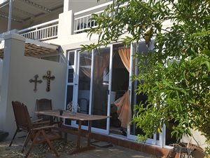 2 Bed Apartment in Harbour Island