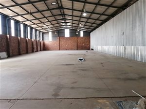 973 m² Industrial space in Putfontein