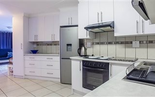 2 Bedroom Apartment in Island View