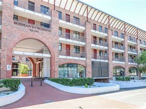 2 Bed Apartment in Onder Papegaaiberg
