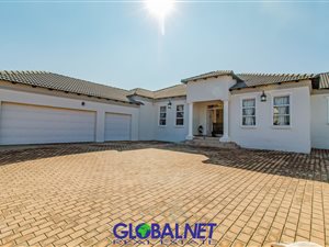 6 Bed House in Tygerberg Country Estate