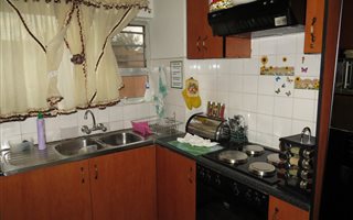 3 Bedroom Apartment in Brackenham