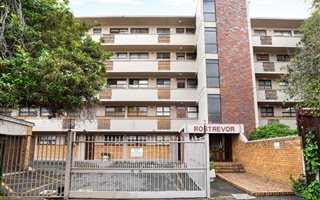 2 Bedroom Apartment in Rosebank