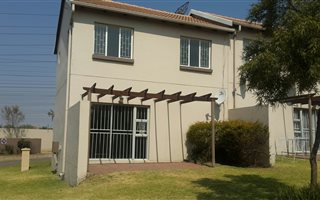 2 Bedroom Duplex in Modderfontein