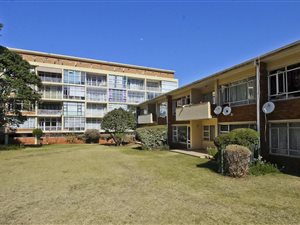 3 Bed Apartment in Parktown