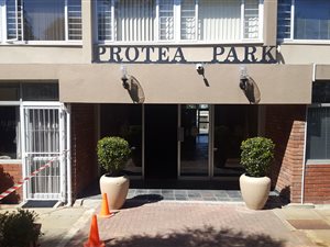 2 Bed Apartment in Parow North