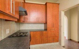 2 Bedroom Townhouse in Houghton Estate