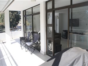 3 Bed Apartment in Menlyn