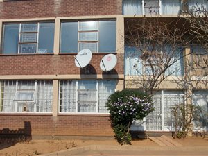 3 Bed Apartment in Vanderbijlpark CW2