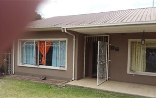 6 Bedroom House in Bo Dorp