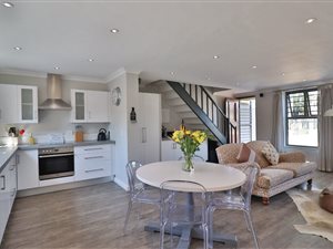3 Bed Apartment in Stellenbosch Central