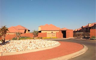 509 m² Land available in Bendor