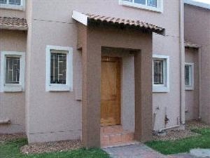 3 Bed Duplex in Greenstone Hill