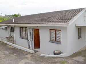 4 Bed House in Valdin Heights