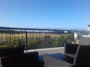 2 Bed Apartment in Somerset West Central