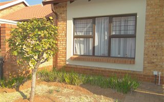 2 Bedroom Townhouse in Brentwood