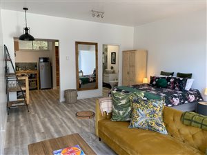 1 Bed Apartment in Three Anchor Bay