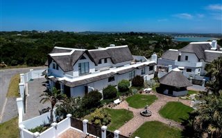 4 Bedroom House in St Francis Bay Canals