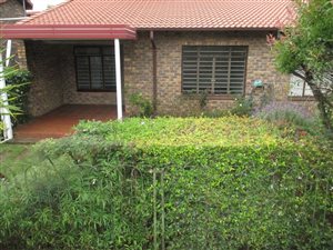 1 Bed Townhouse in Ontdekkers Park