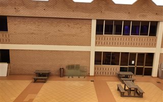128 m² Commercial space in Lynnwood