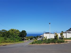 659 m² Land available in Tongaat Beach