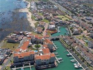 370 m² Land available in Harbour Island
