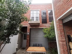 115 m² Industrial space in Maitland