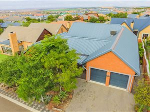 3 Bed House in Retire at Midstream