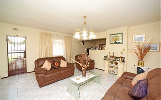 4 Bedroom House in Lakefield