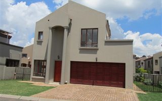 3 Bedroom Townhouse in Chancliff Ridge