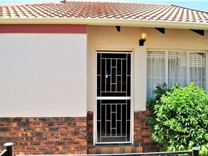 2 Bed Townhouse in Erasmuskloof
